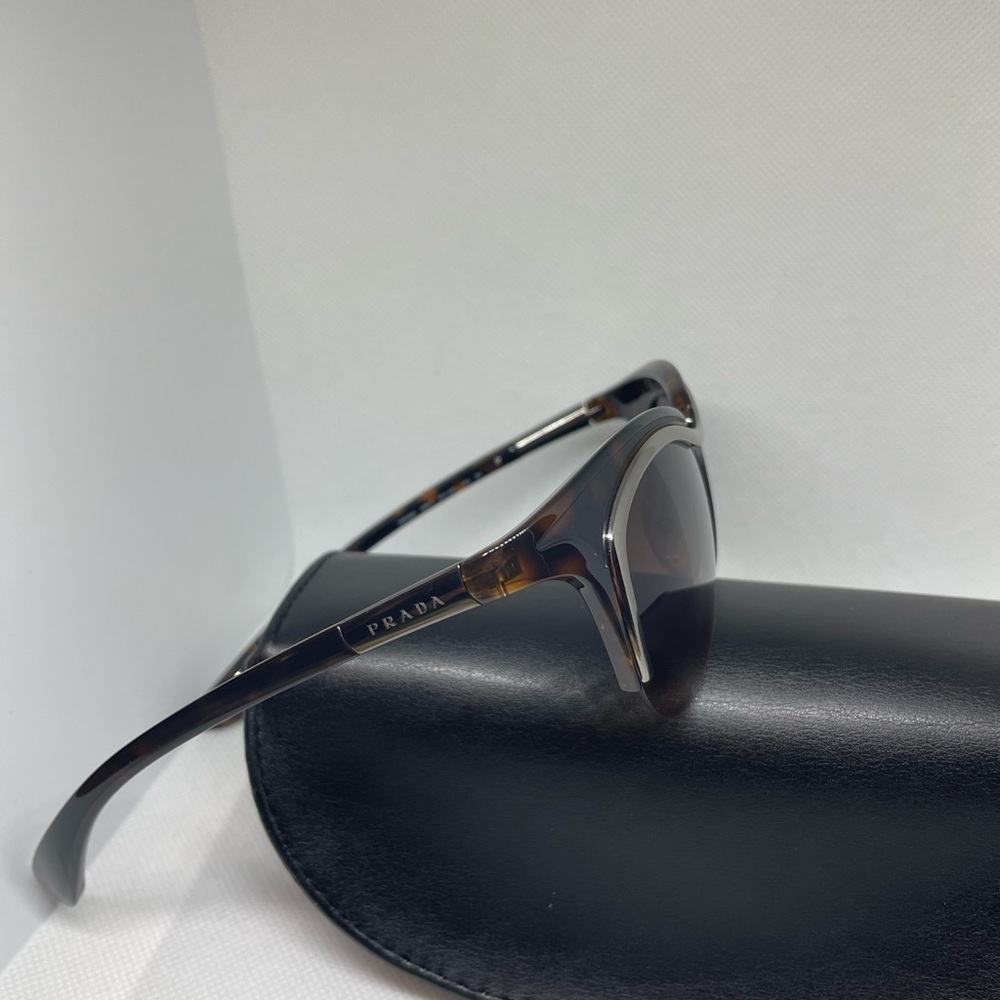 Prada Women’s Sunglasses SPR68O 5AV-3M 49/17/149 New No Tags - Picture 3 of 16